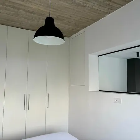 Industrial Loft Comfort Living Apartment *